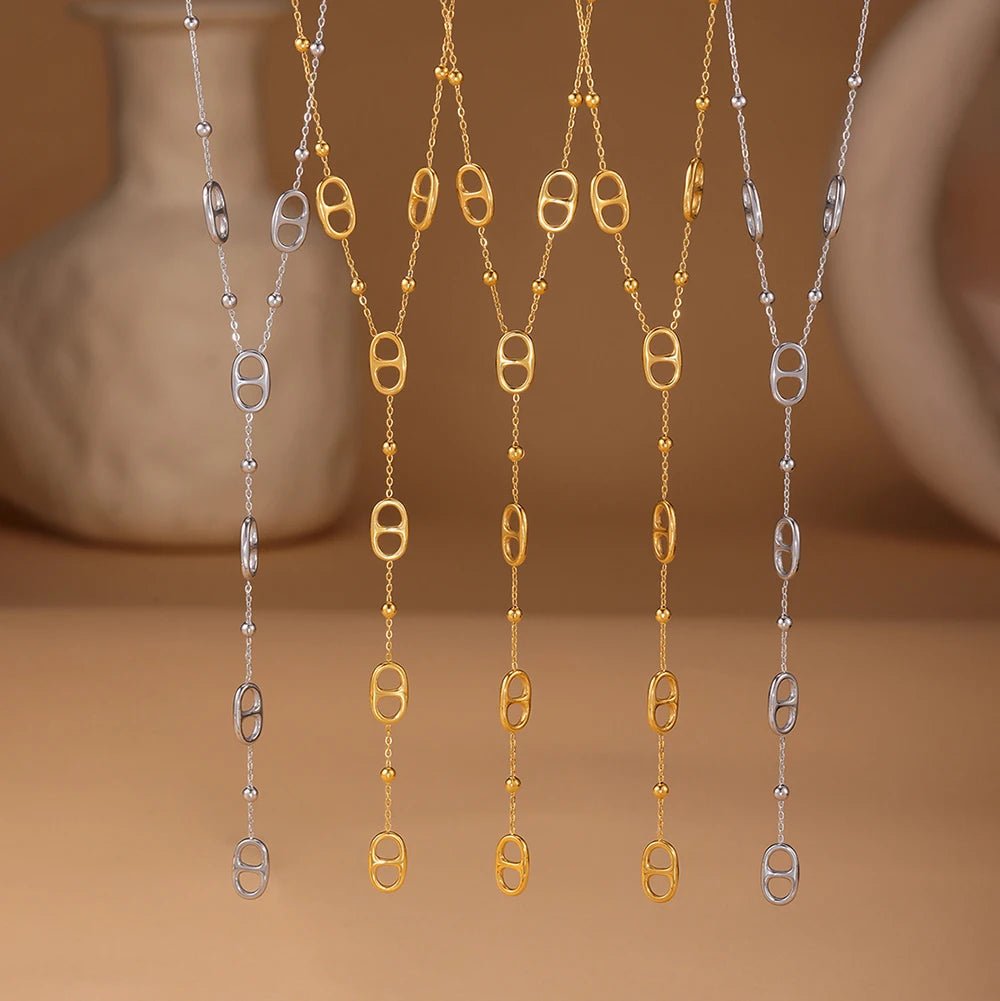 Giselle Sculpted Link Necklace