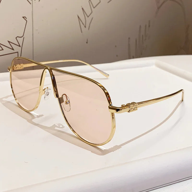 The Sofía Aviator