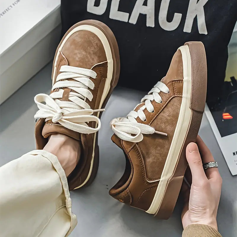 Maverick Retro Low Tops