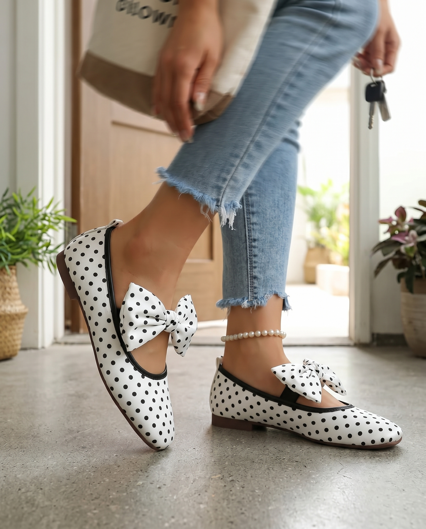 Jolie Dot Flats