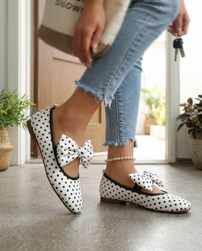 Jolie Dot Flats