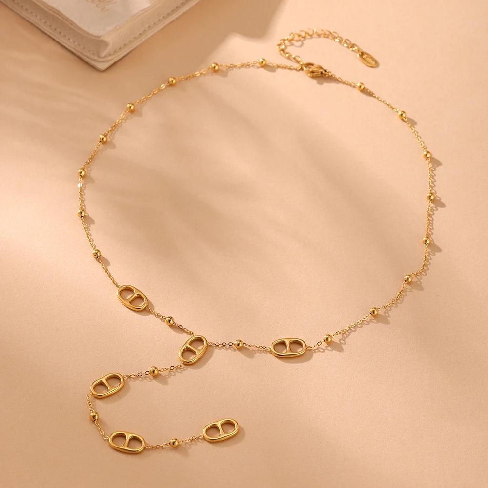 Giselle Sculpted Link Necklace