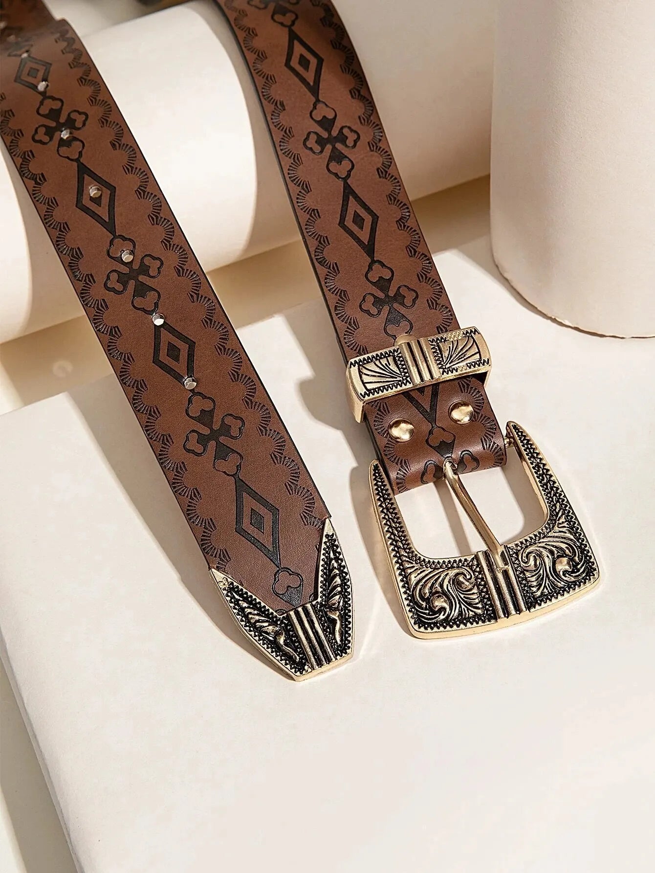 Dakota Carved Belt