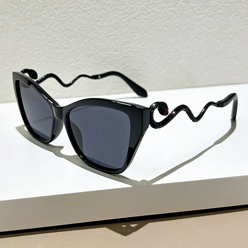 Vera Curve Sunglasses