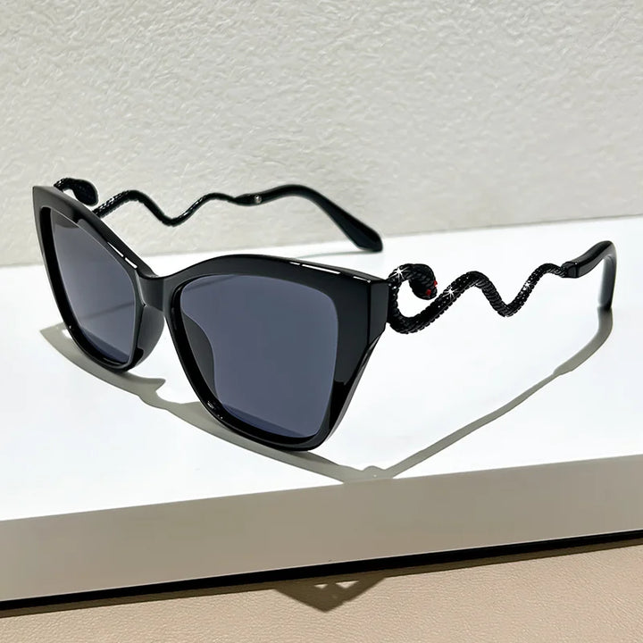 Vera Curve Sunglasses