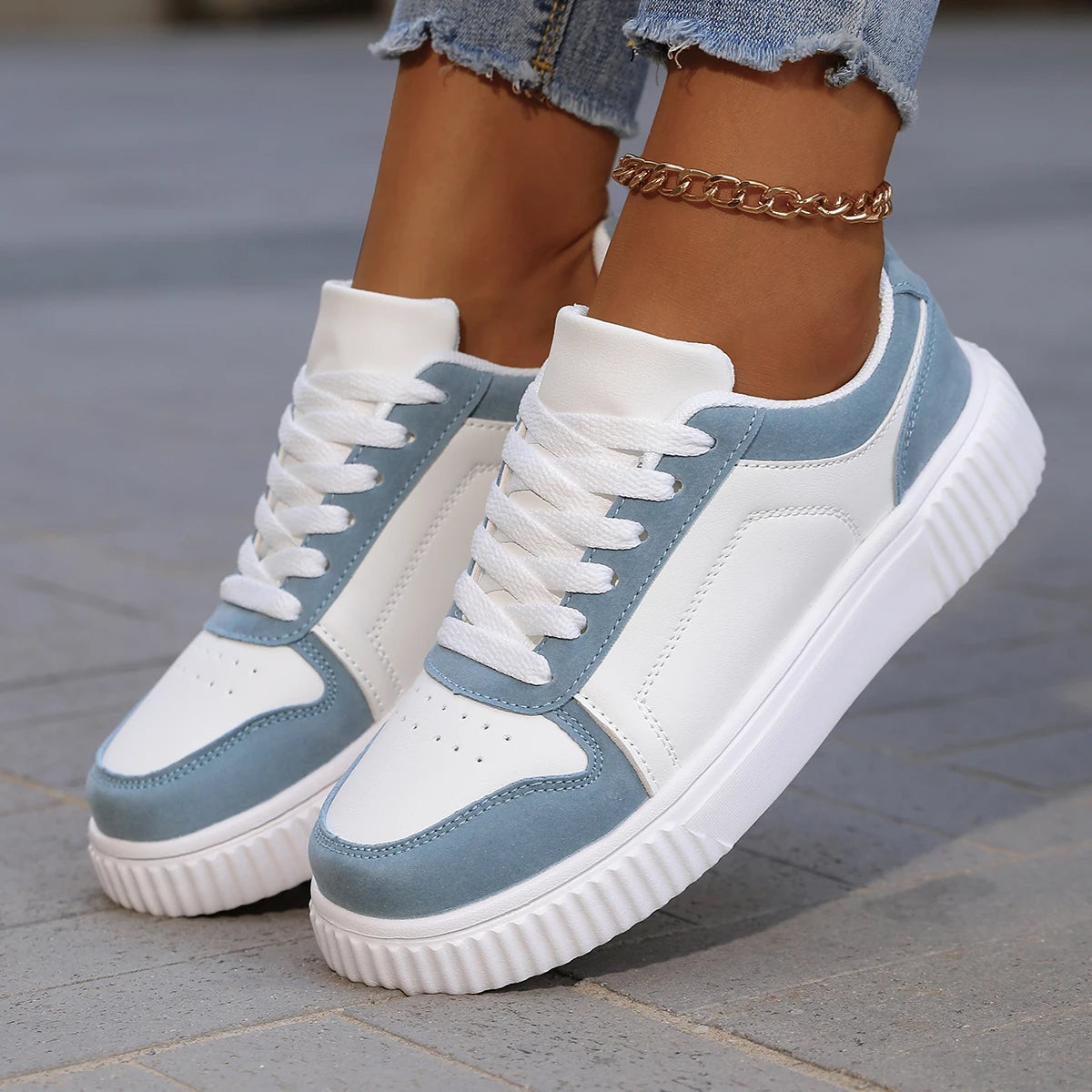 Raya Motion Sneakers