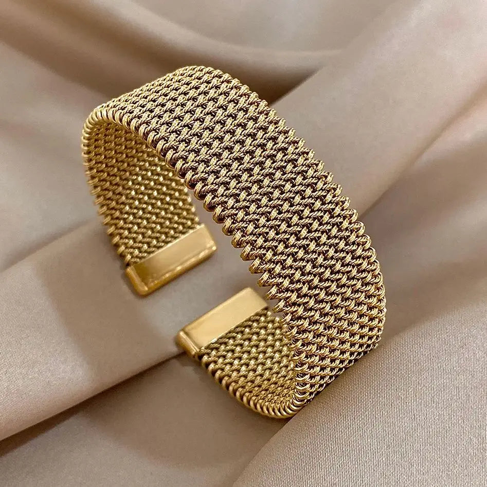 Valencia Gold Weave Bracelet