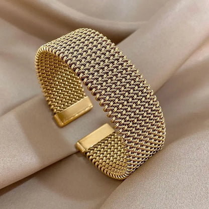 Valencia Gold Weave Bracelet