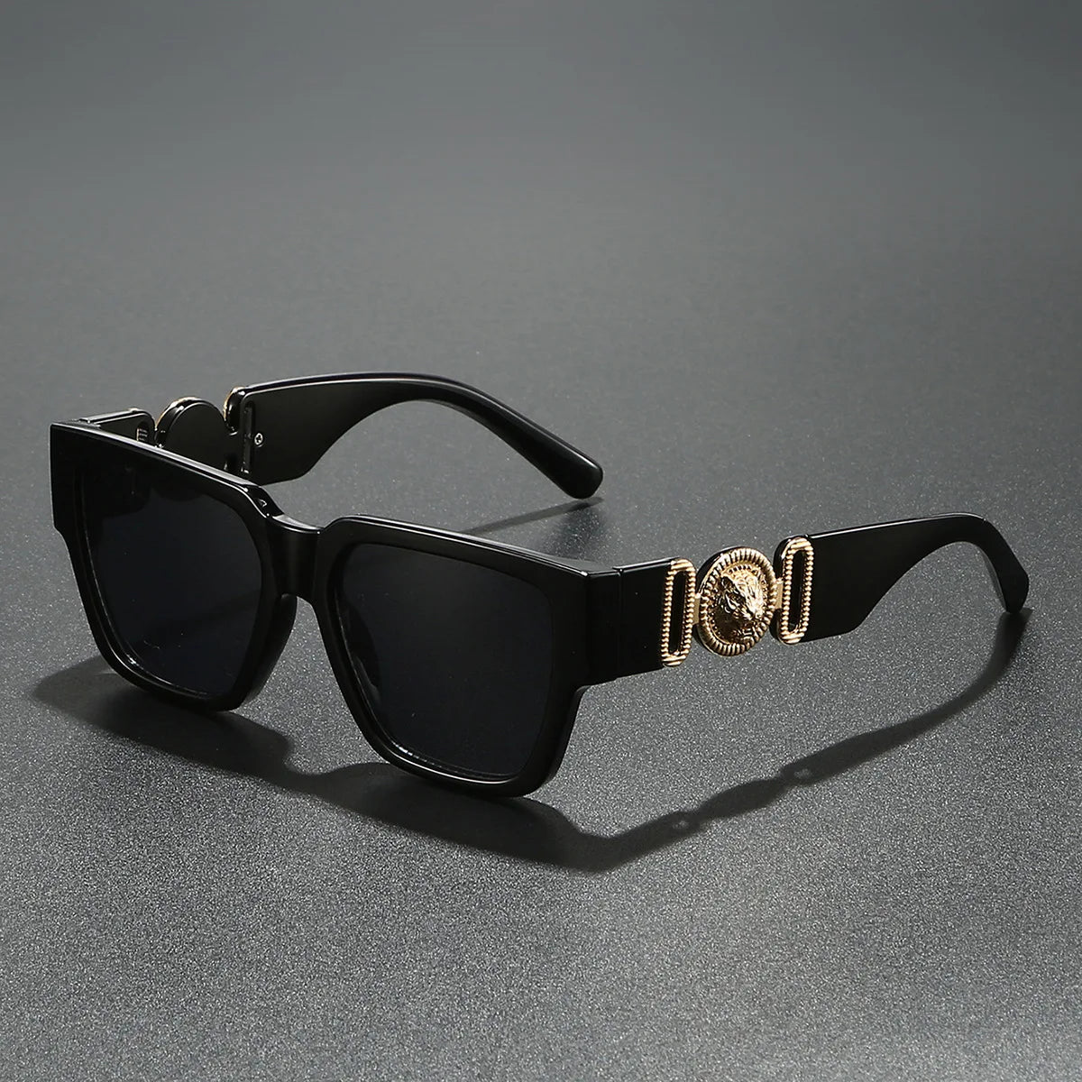 Alessia Medallion Frames