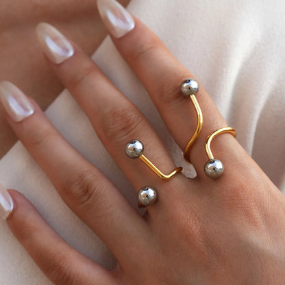 Alix Golden Curve Ring Set