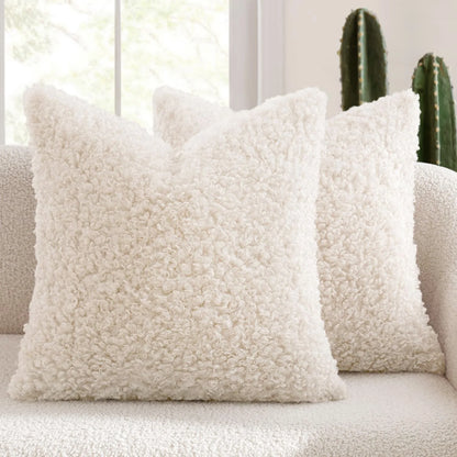 Sola Bouclé Pillow Cover