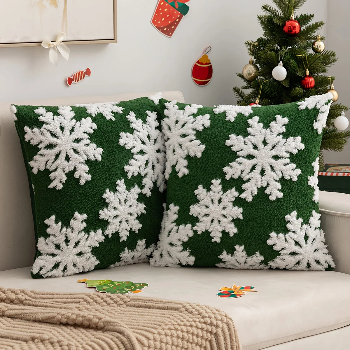 Nordic Flurry Pillow Cover