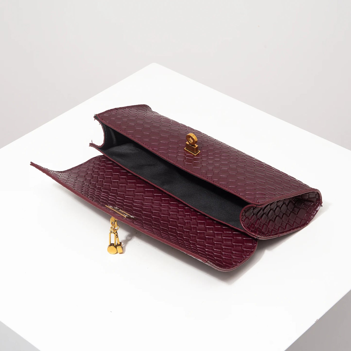 Valentina Woven Clutch