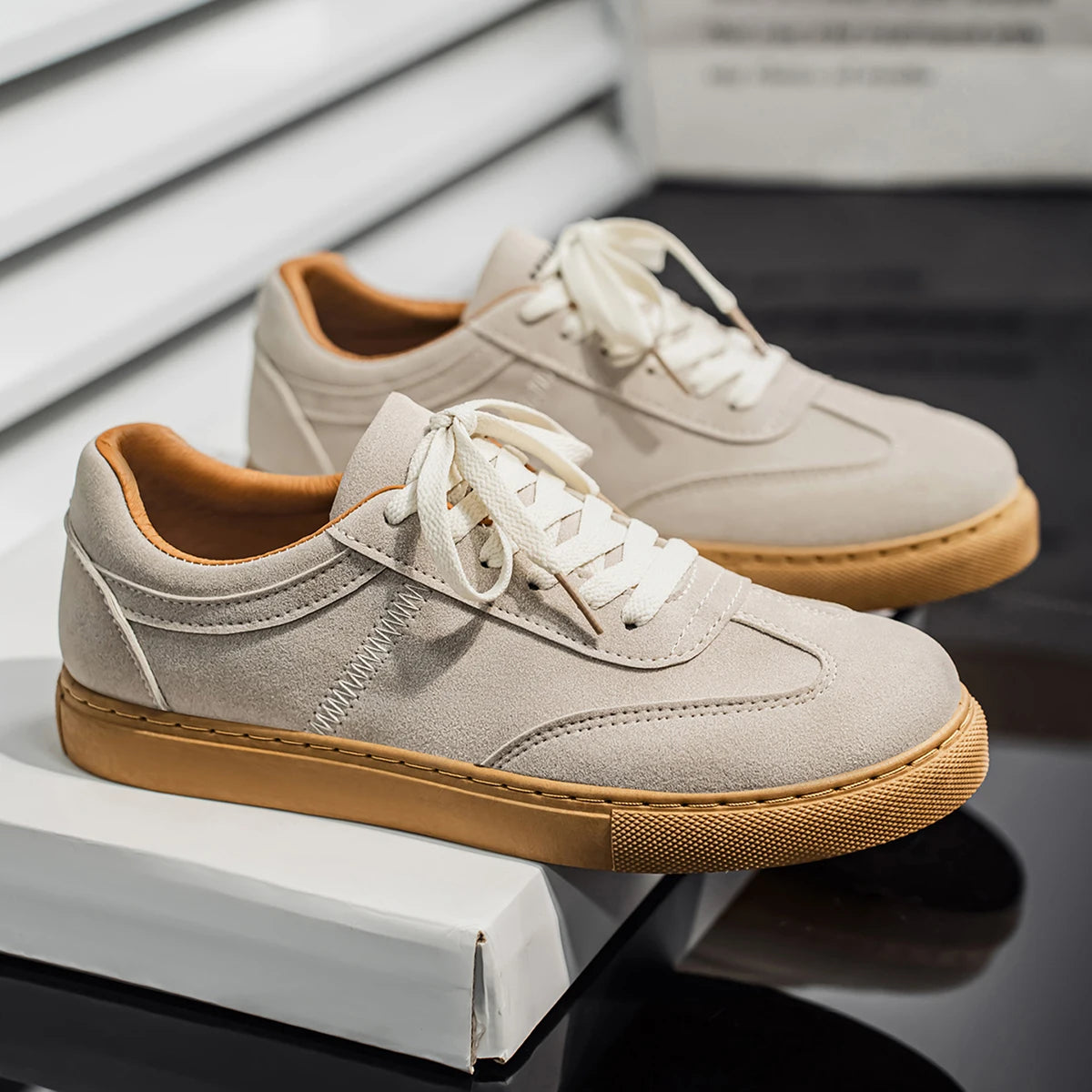 Theo Glide Sneakers
