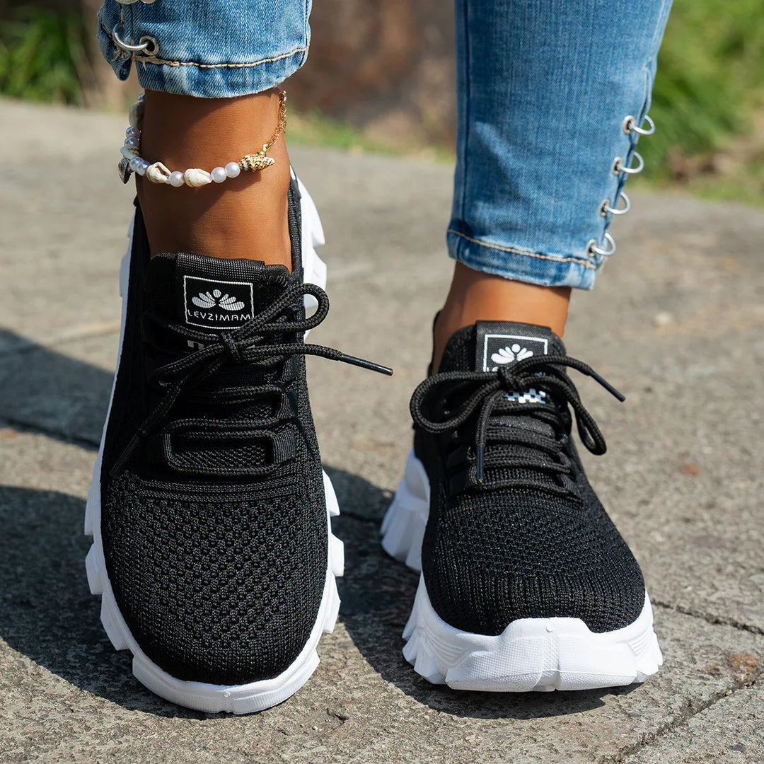 Vetra Motion Sneakers