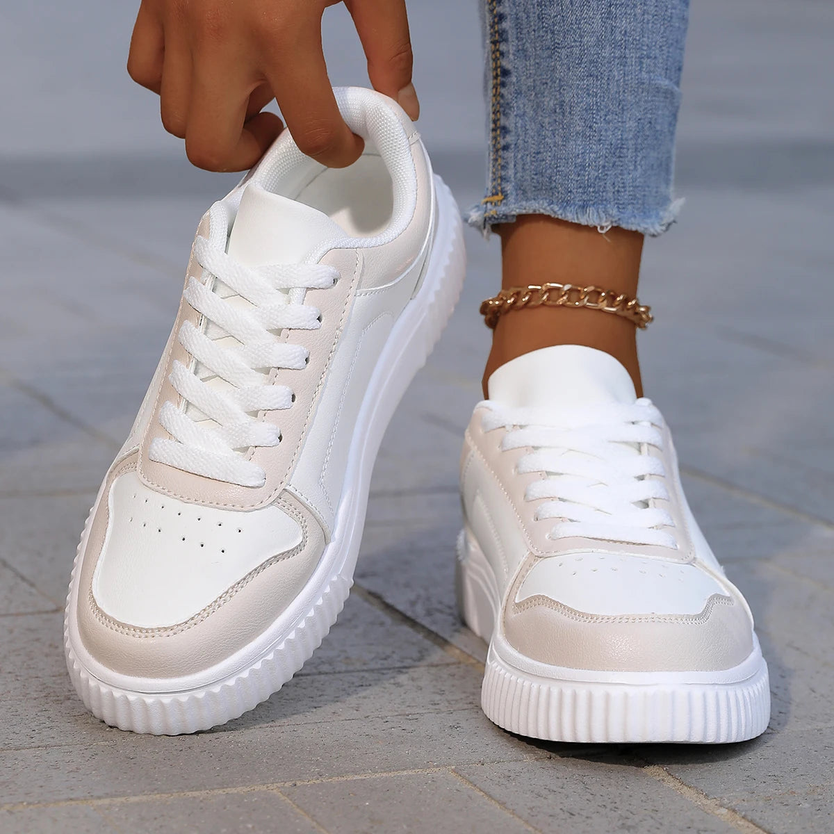 Raya Motion Sneakers