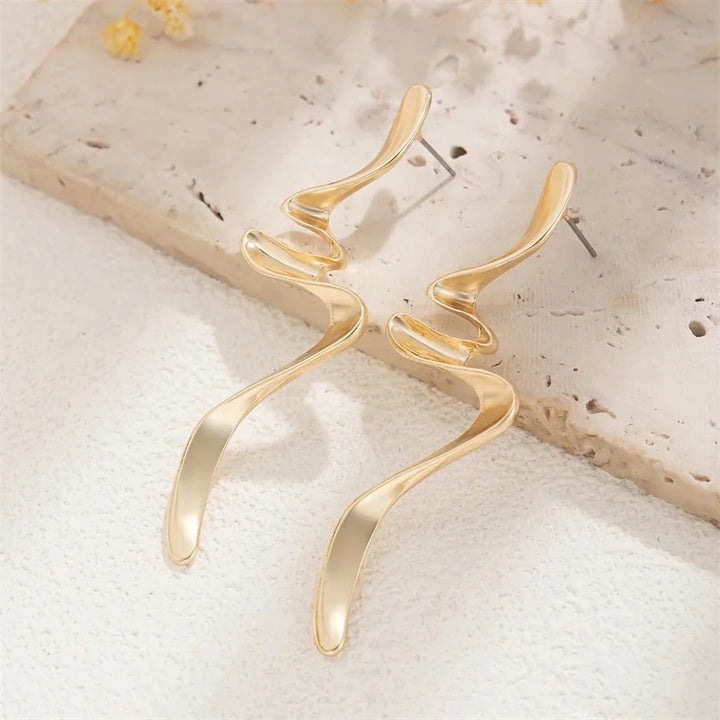 Luma Twist Drop Earrings