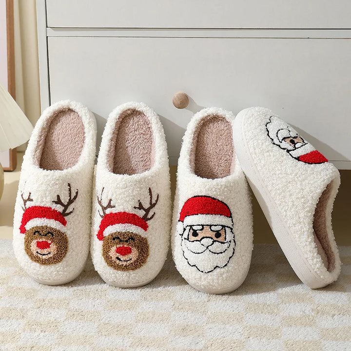 Merry Maison Plush Slippers
