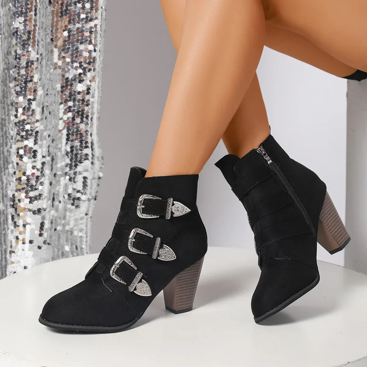 Arlène Buckle Heels