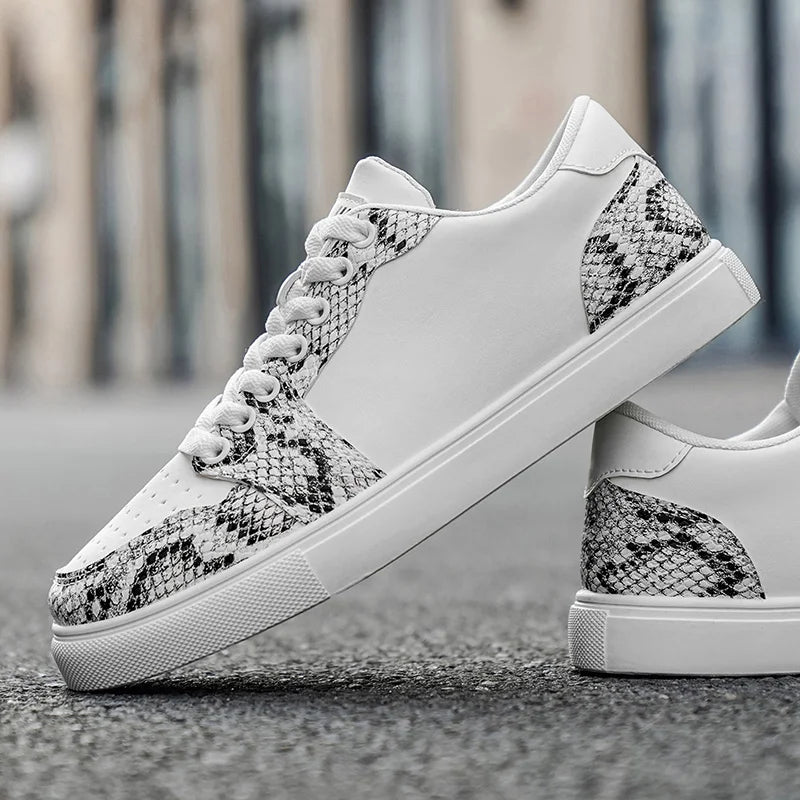 Vesper Low-Top Sneaker