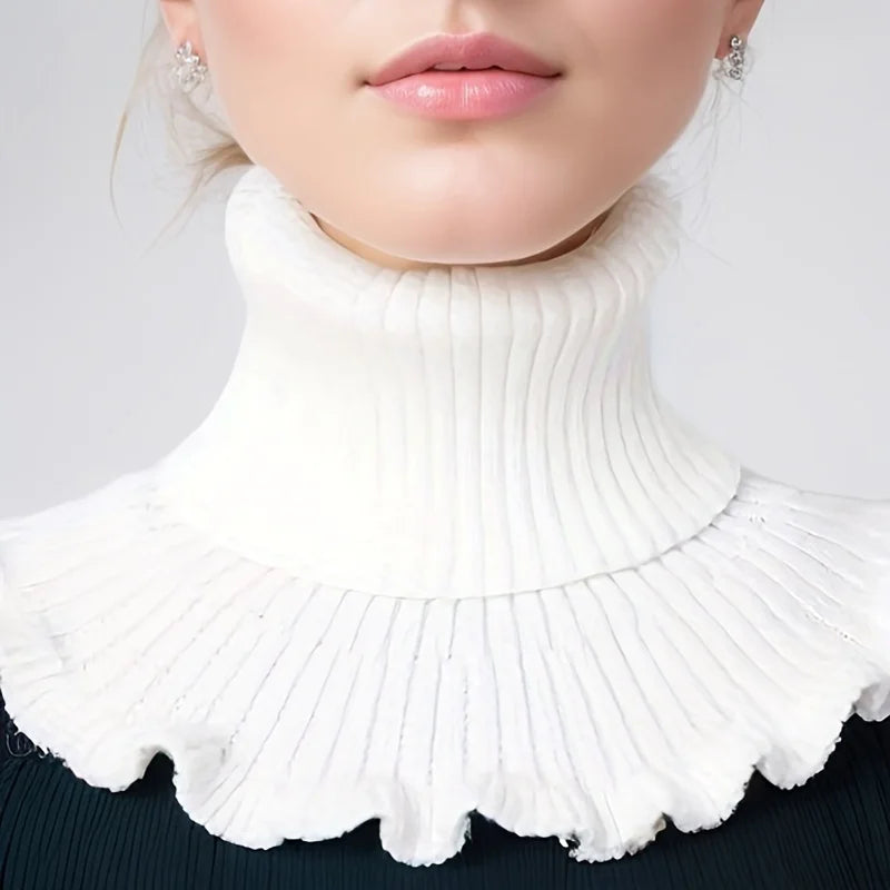 Alba Ruffle Knit Collar