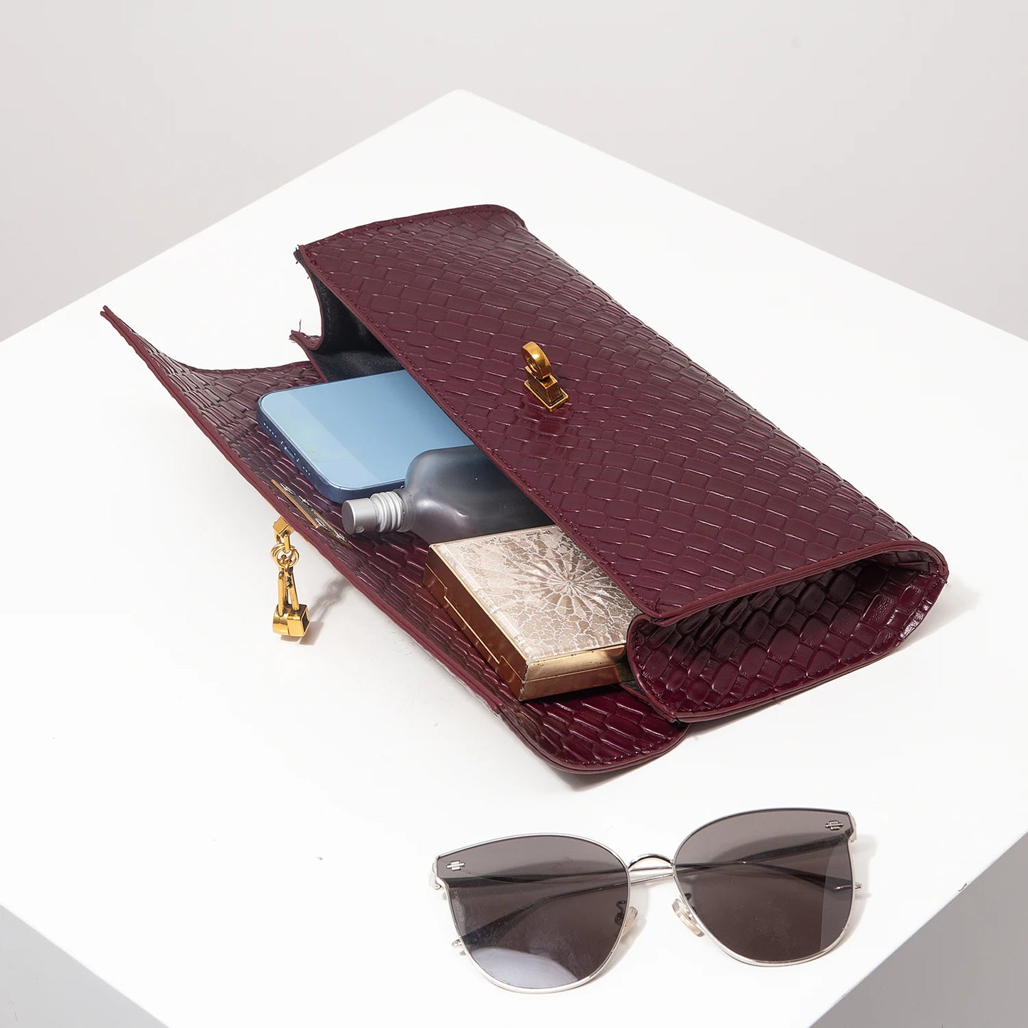 Valentina Woven Clutch