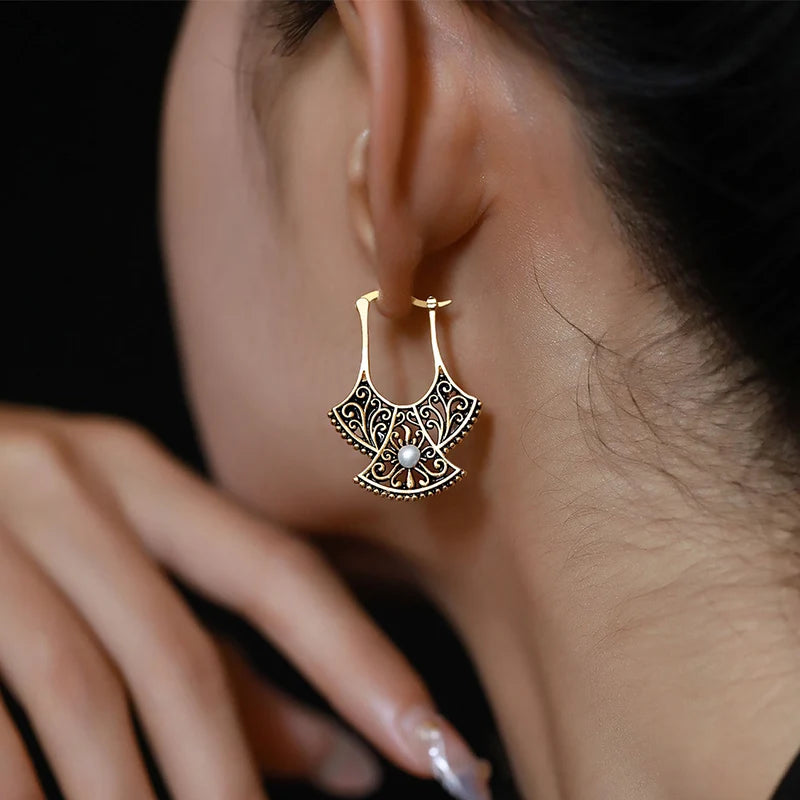 Nilay Antique Pearl Earrings