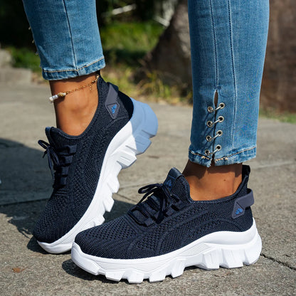 Vetra Motion Sneakers