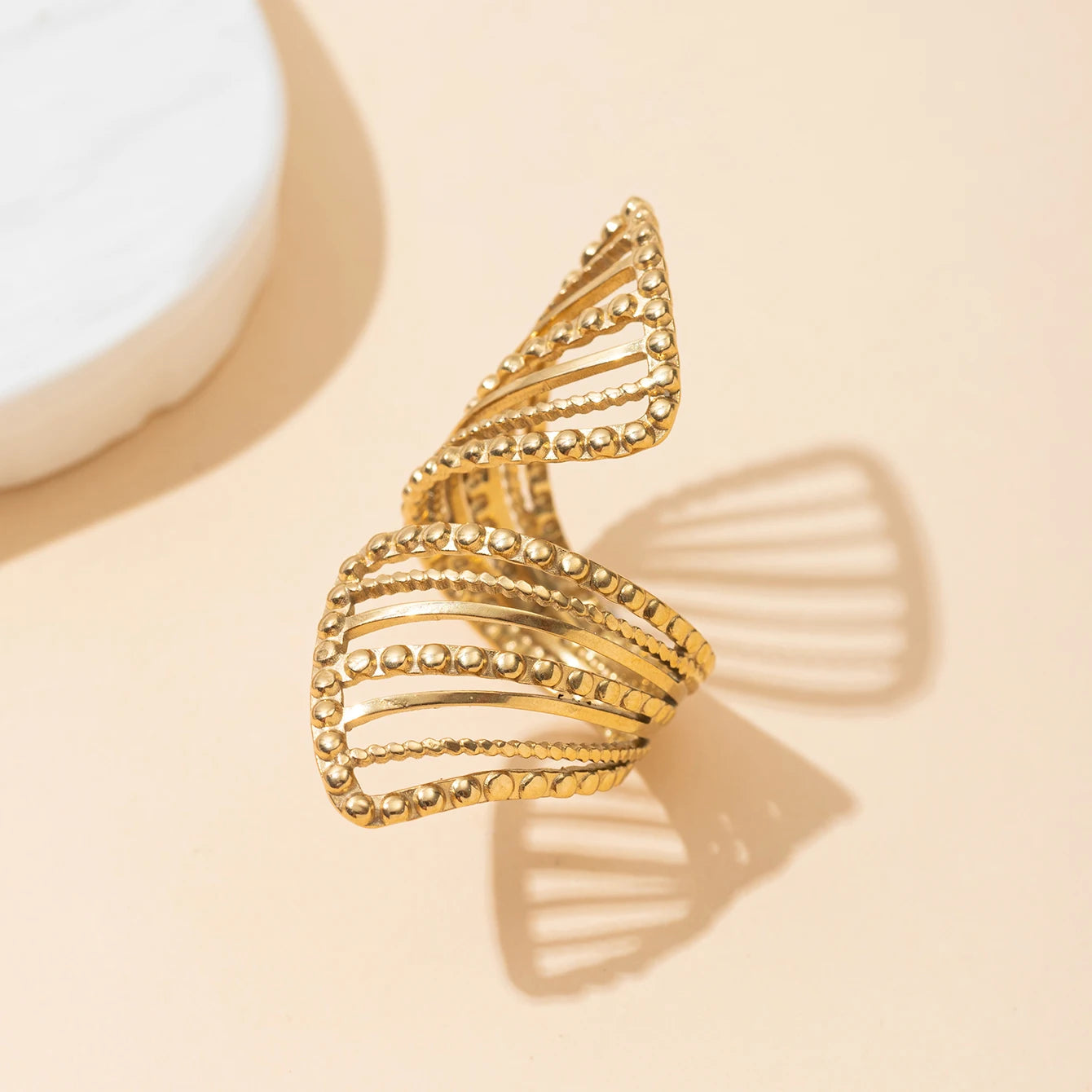 Lira Sculpted Ring
