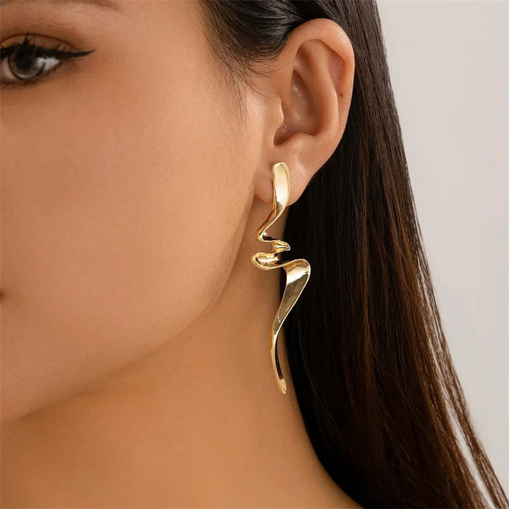 Luma Twist Drop Earrings