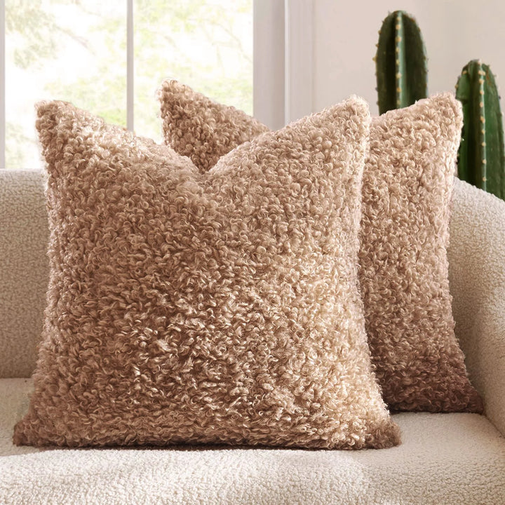Sola Bouclé Pillow Cover