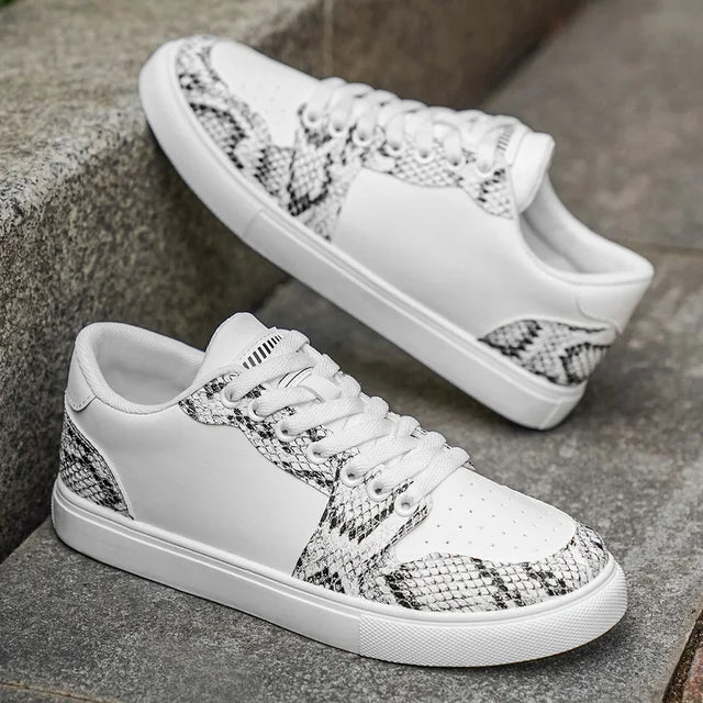 Vesper Low-Top Sneaker