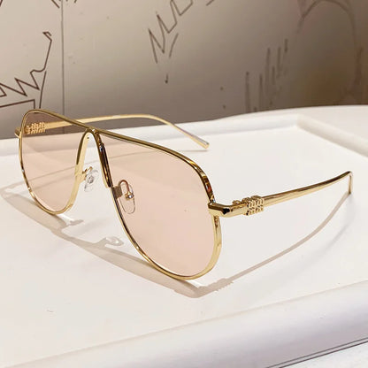 The Sofía Aviator