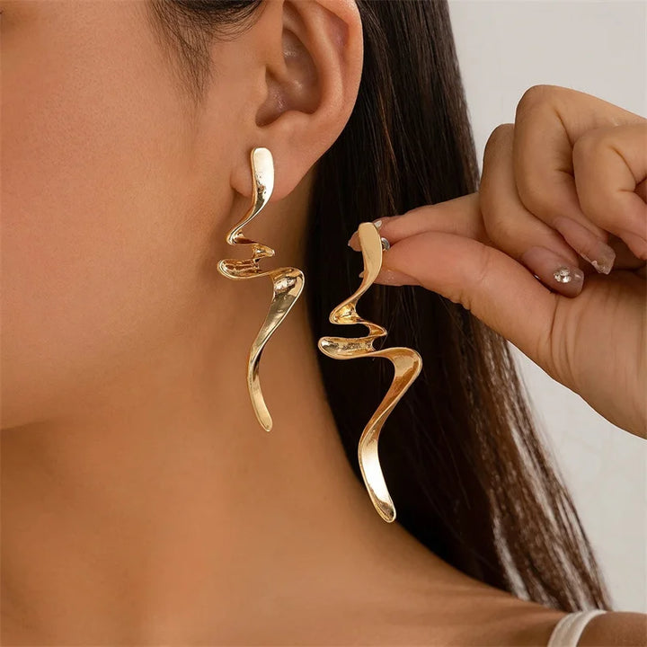 Luma Twist Drop Earrings