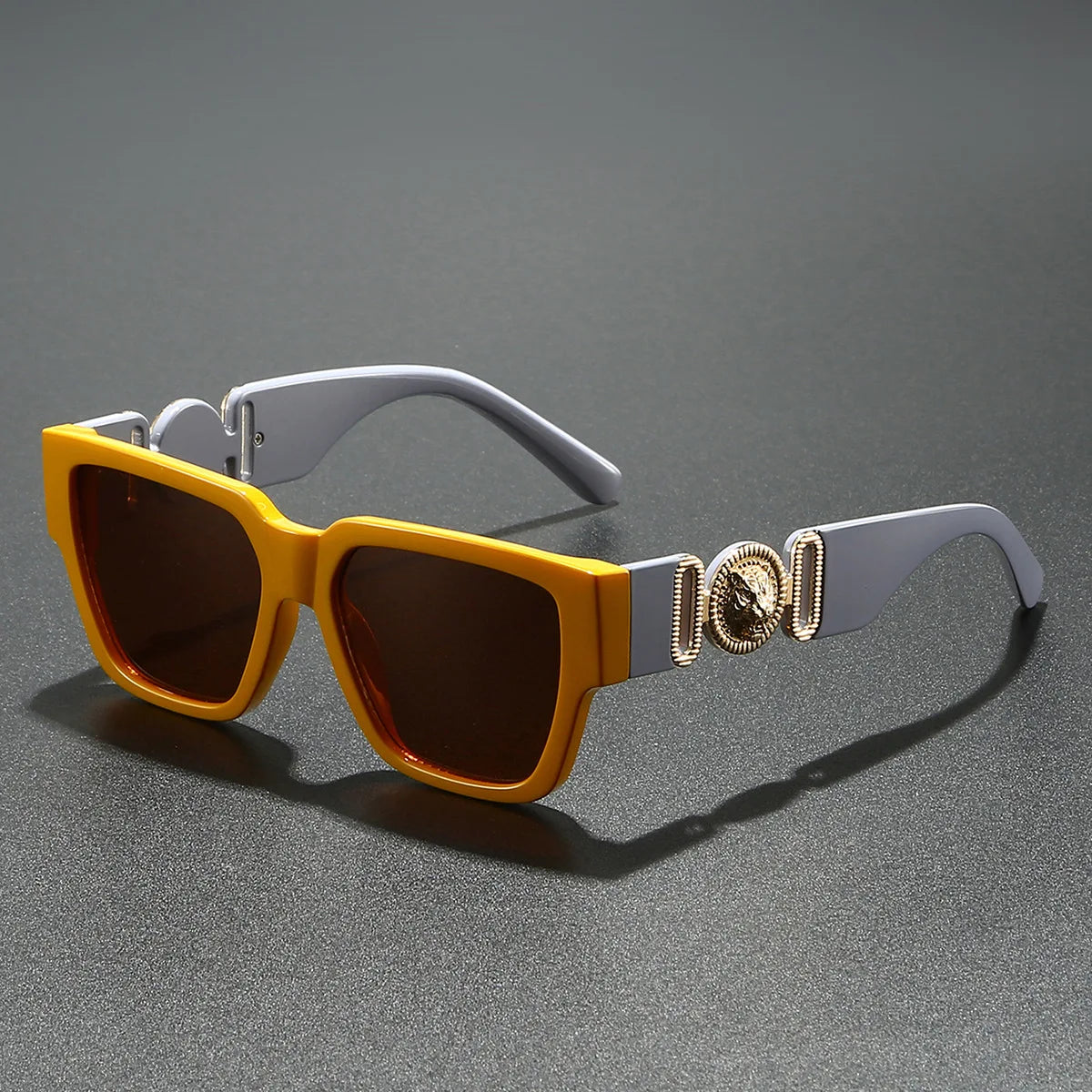 Alessia Medallion Frames