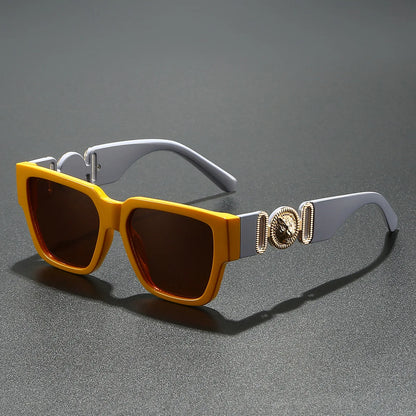 Alessia Medallion Frames