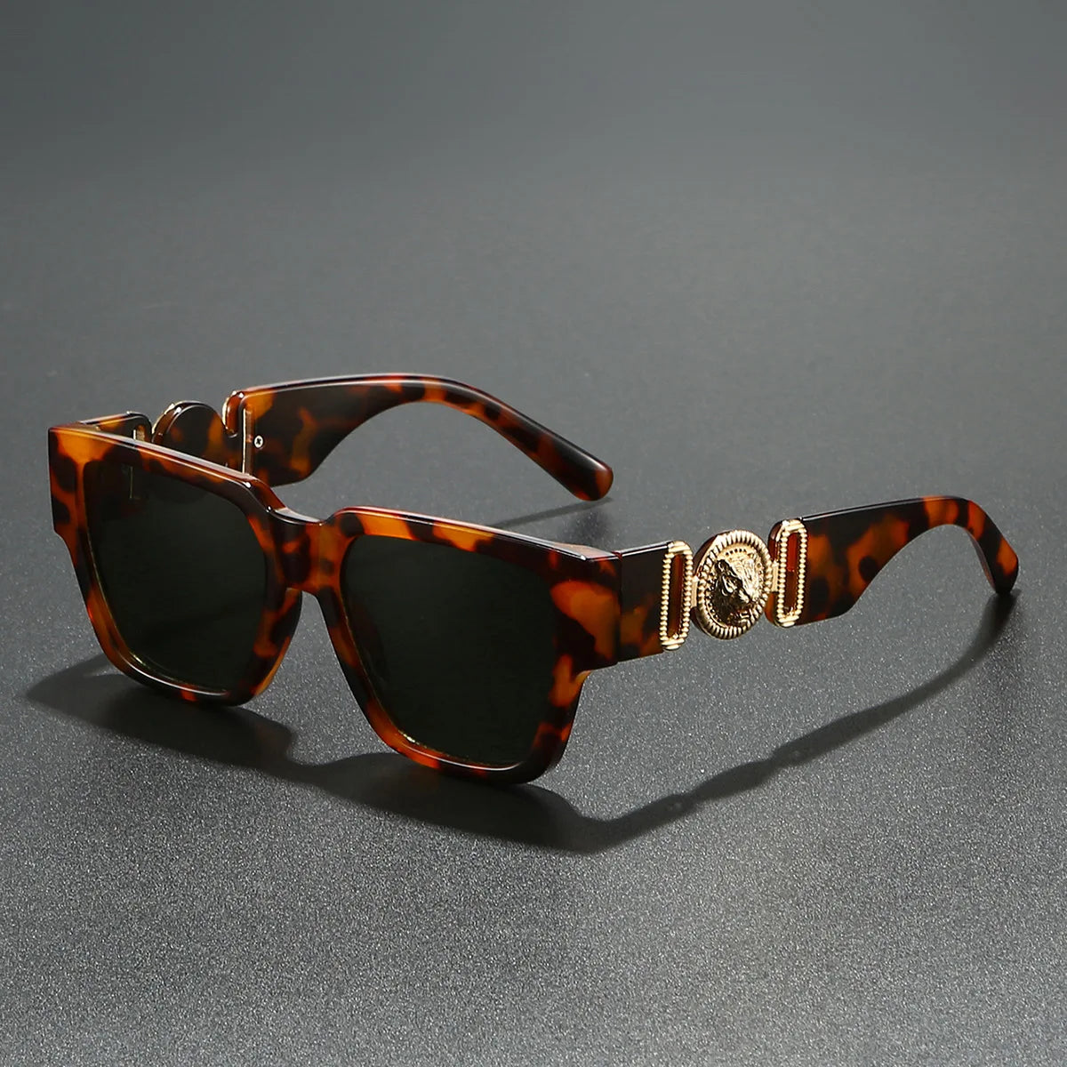 Alessia Medallion Frames