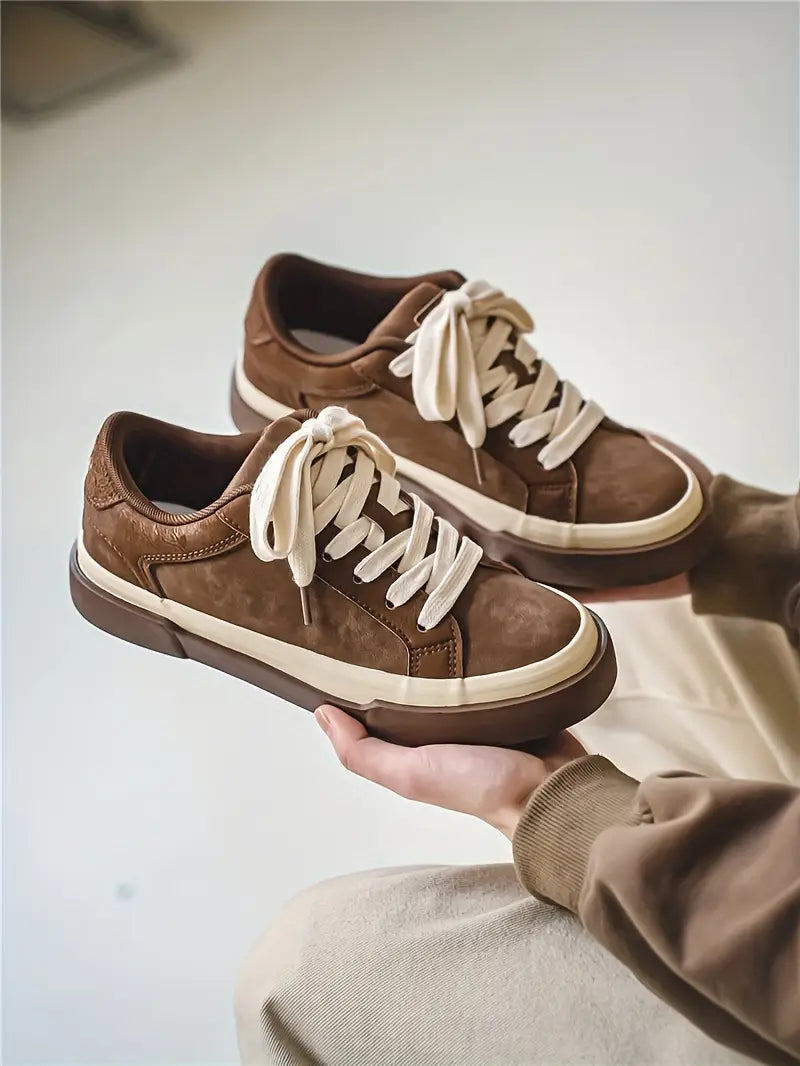 Maverick Retro Low Tops