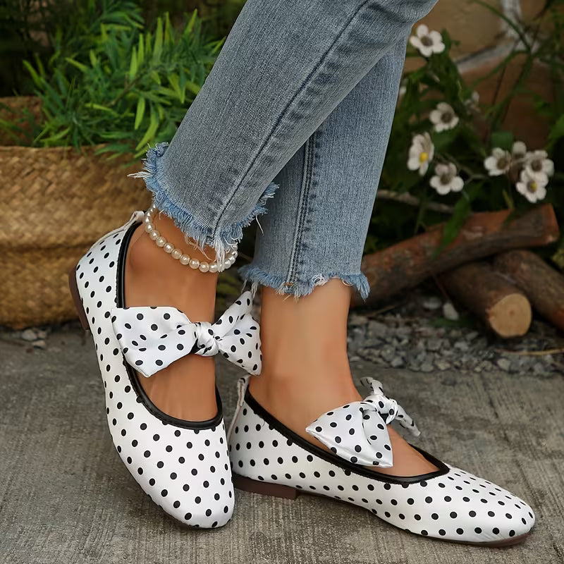 Jolie Dot Flats