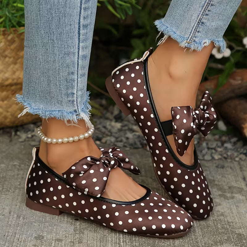 Jolie Dot Flats