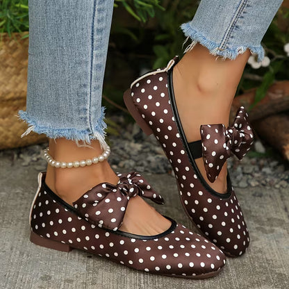 Jolie Dot Flats